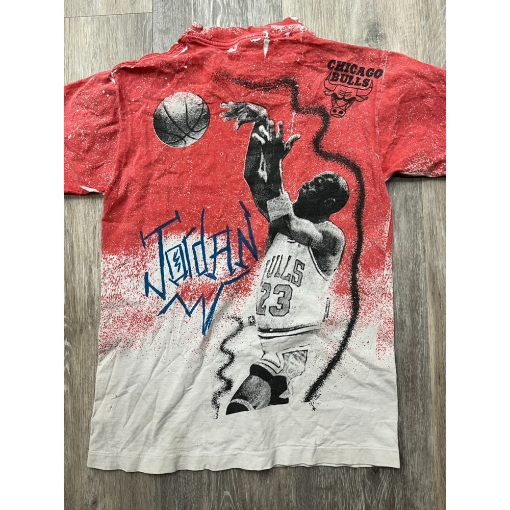 Vtg 90s Michael Jordan Magic Johnson T's T Shirt AOP Sz YL/XS - Picture 3 of 3